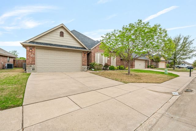 4421 Logan Circle, Granbury, TX 76049