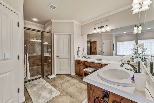4421 Logan Circle, Granbury, TX 76049