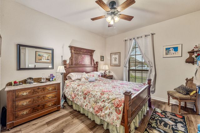 4421 Logan Circle, Granbury, TX 76049