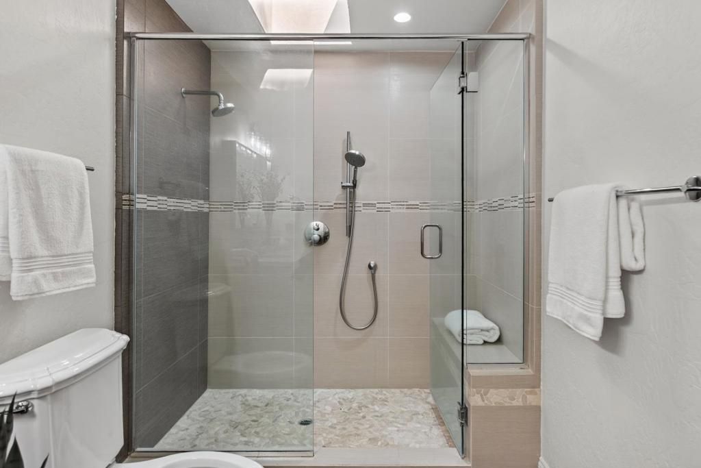 Image 20 of property listing at 1340 Miravalle Avenue, Los Altos, CA 94024