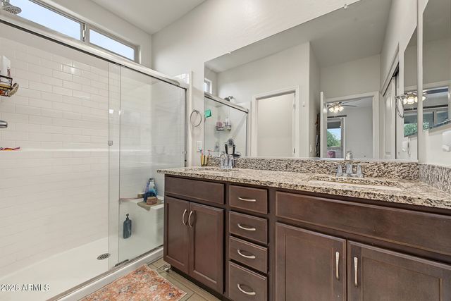 17453 W SELDON Lane, Waddell, AZ 85355