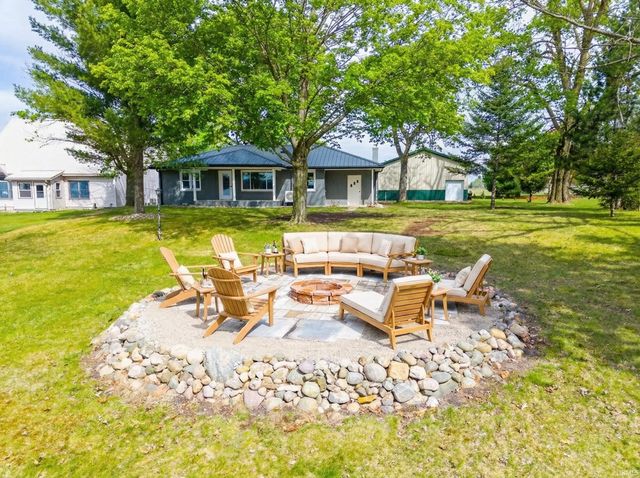 5120 E 100 S Road, Lagrange, IN 46761