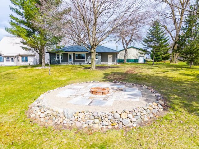 5120 E 100 S Road, Lagrange, IN 46761