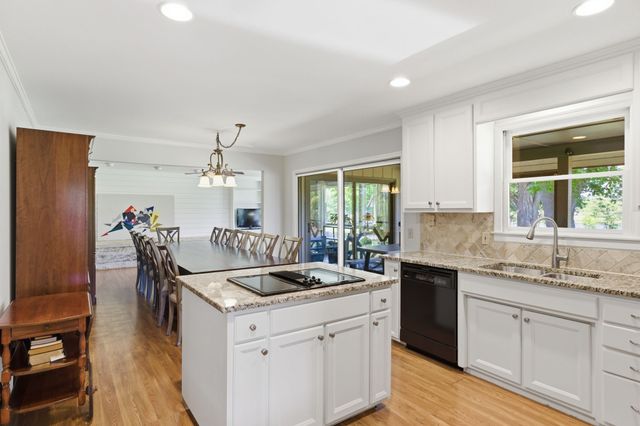 1020 Bunker Hill Dr, Arrington, TN 37014