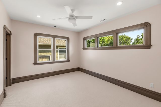 3407 Cottage Grove Avenue, Des Moines, IA 50311