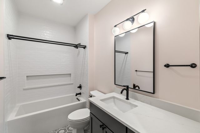 3407 Cottage Grove Avenue, Des Moines, IA 50311