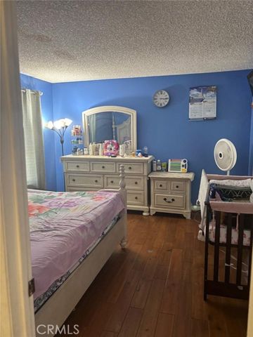 15527 Parthenia Street 18, North Hills (los Angeles), CA 91343