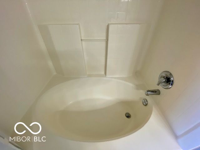 6809 N Lufkin Court, Mccordsville, IN 46055