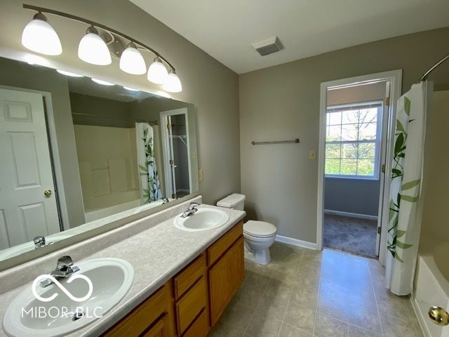 6809 N Lufkin Court, Mccordsville, IN 46055