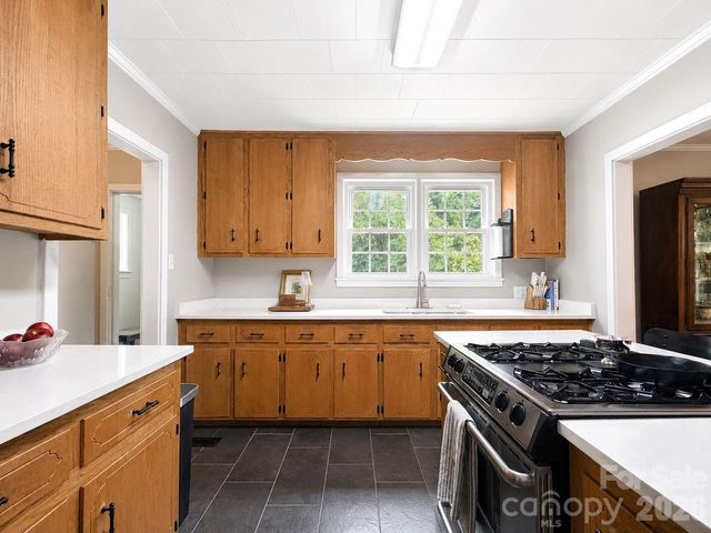 214 Oakwood Avenue, York, SC 29745