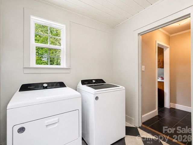 214 Oakwood Avenue, York, SC 29745