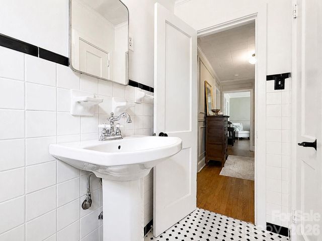 214 Oakwood Avenue, York, SC 29745