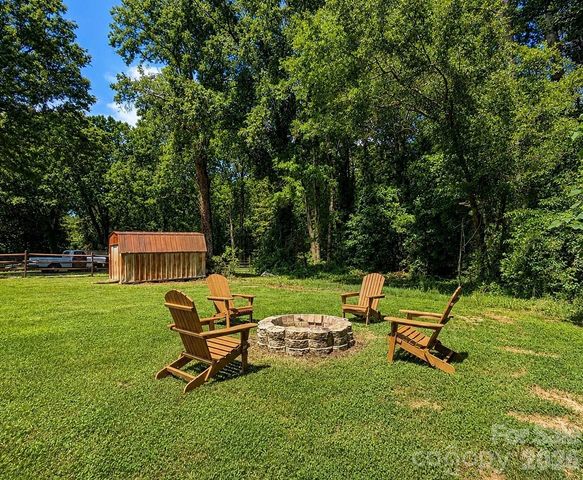 214 Oakwood Avenue, York, SC 29745