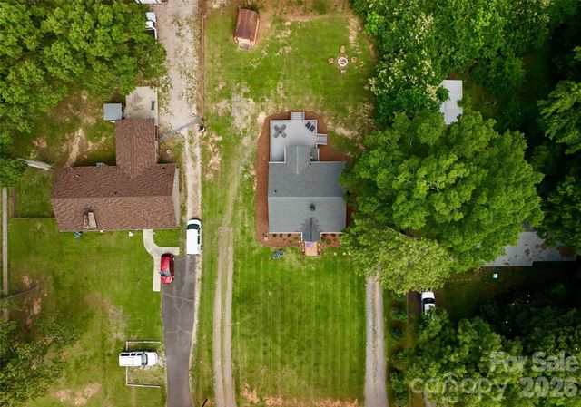 214 Oakwood Avenue, York, SC 29745