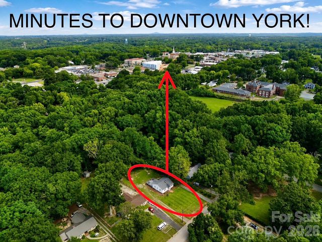 214 Oakwood Avenue, York, SC 29745