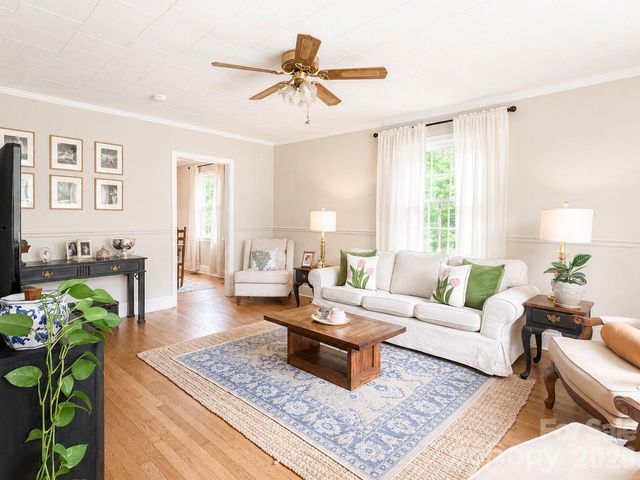 214 Oakwood Avenue, York, SC 29745