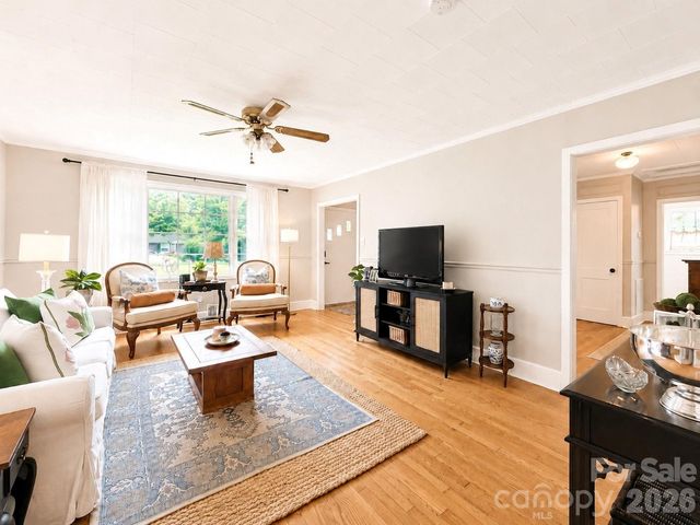 214 Oakwood Avenue, York, SC 29745