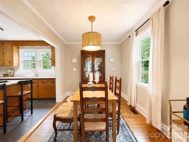 214 Oakwood Avenue, York, SC 29745