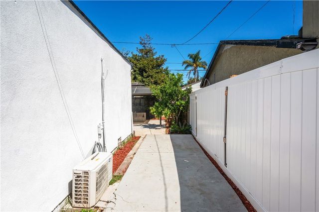 15212 Arcturus Avenue, Gardena, CA 90249