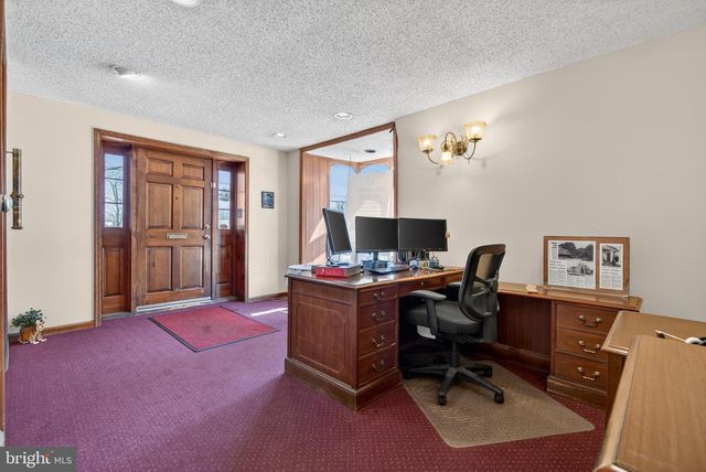 1 W MAIN ST, Marlton, NJ 08053