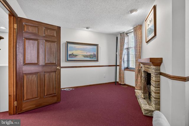 1 W MAIN ST, Marlton, NJ 08053