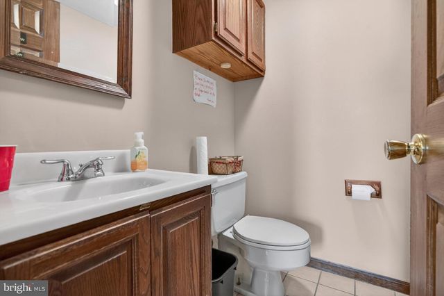 1 W MAIN ST, Marlton, NJ 08053