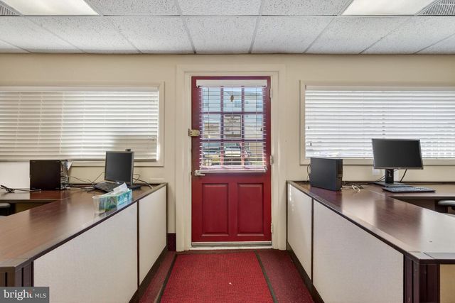 1 W MAIN ST, Marlton, NJ 08053
