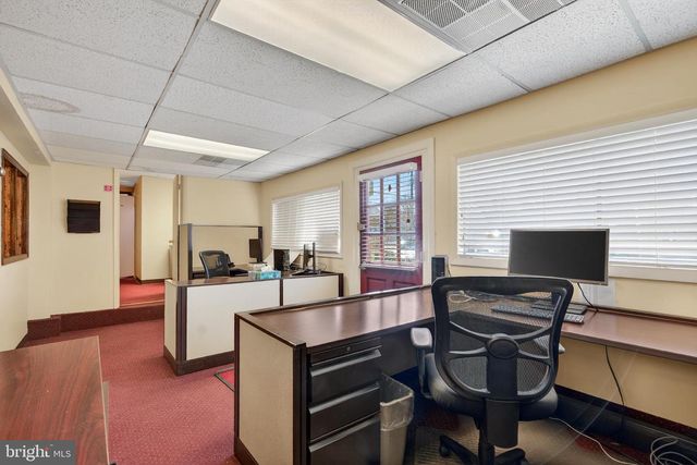 1 W MAIN ST, Marlton, NJ 08053