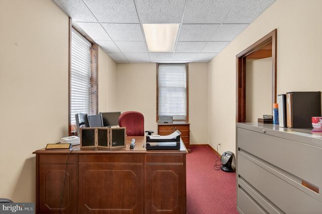 1 W MAIN ST, Marlton, NJ 08053