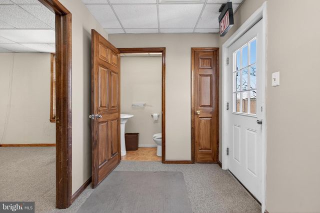 1 W MAIN ST, Marlton, NJ 08053