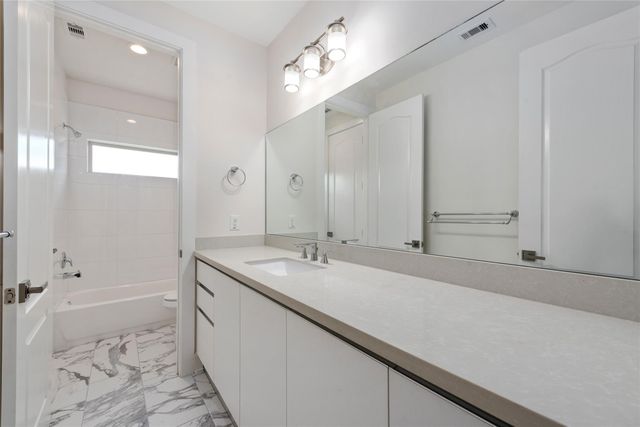 9406 Glenfield Court, Houston, TX 77096