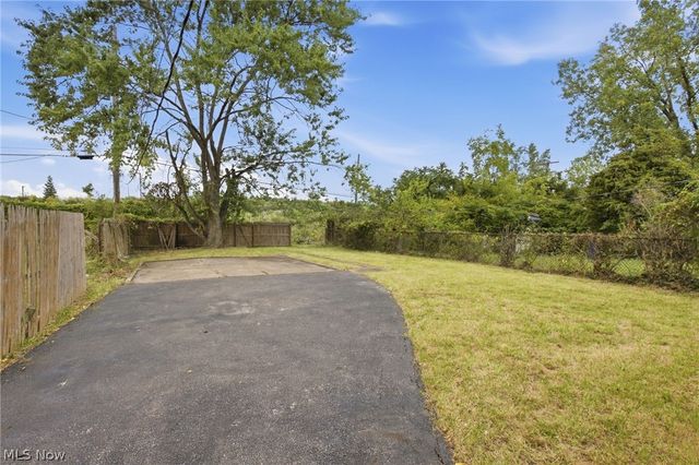 892 E 139th Street, Cleveland, OH 44110