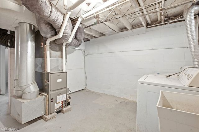 892 E 139th Street, Cleveland, OH 44110