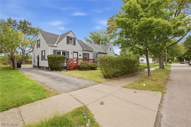 892 E 139th Street, Cleveland, OH 44110