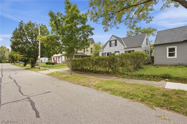 892 E 139th Street, Cleveland, OH 44110