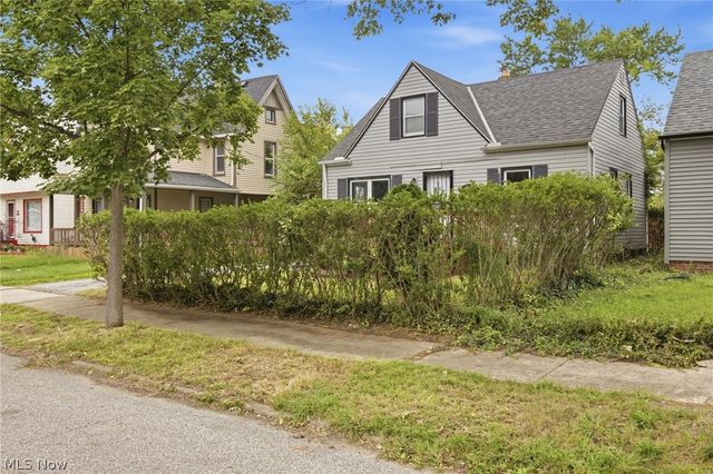 892 E 139th Street, Cleveland, OH 44110