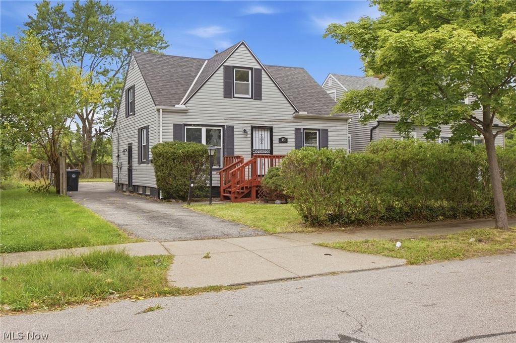 892 E 139th Street, Cleveland, OH 44110