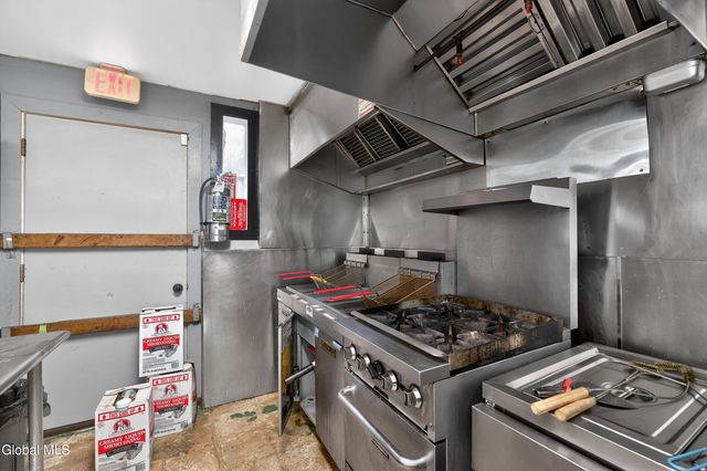 427 S Pearl Street, Albany, NY 12202