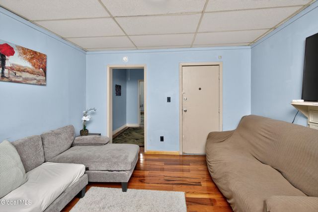 427 S Pearl Street, Albany, NY 12202