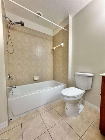 4263 Liron AVE 102, Fort Myers, FL 33916