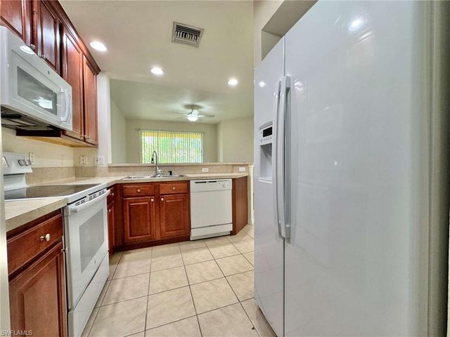 4263 Liron AVE 102, Fort Myers, FL 33916