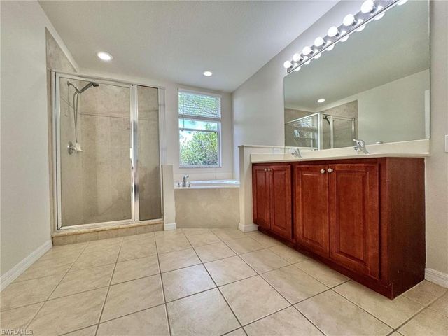 4263 Liron AVE 102, Fort Myers, FL 33916