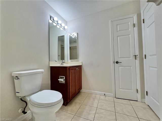 4263 Liron AVE 102, Fort Myers, FL 33916