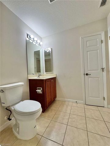 4263 Liron AVE 102, Fort Myers, FL 33916