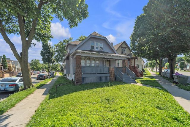 2111 W Burnham STREET, Milwaukee, WI 53204