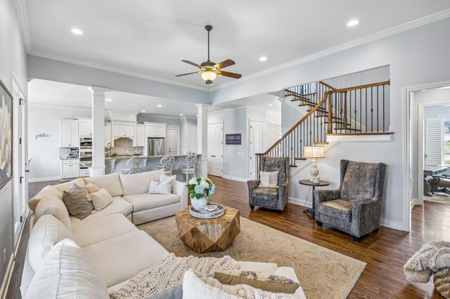 1504 Buckskin Ct, Thompsons Station, TN 37179