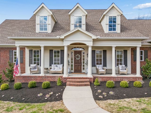 1504 Buckskin Ct, Thompsons Station, TN 37179