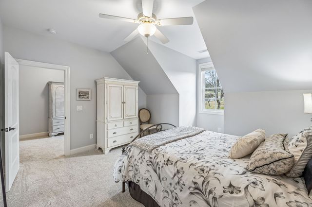 1504 Buckskin Ct, Thompsons Station, TN 37179