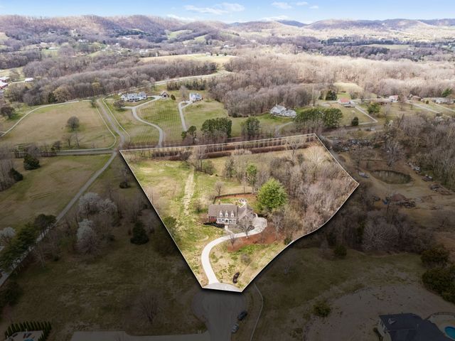 1504 Buckskin Ct, Thompsons Station, TN 37179