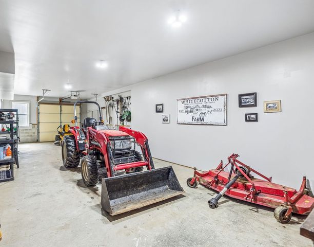 1504 Buckskin Ct, Thompsons Station, TN 37179